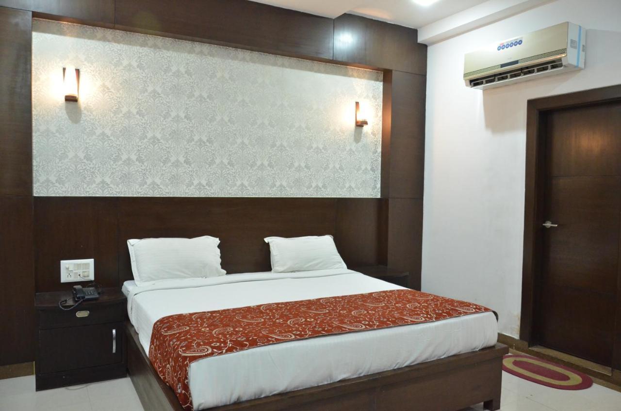 Dazzling East Gate Hotell Agra  Exteriör bild